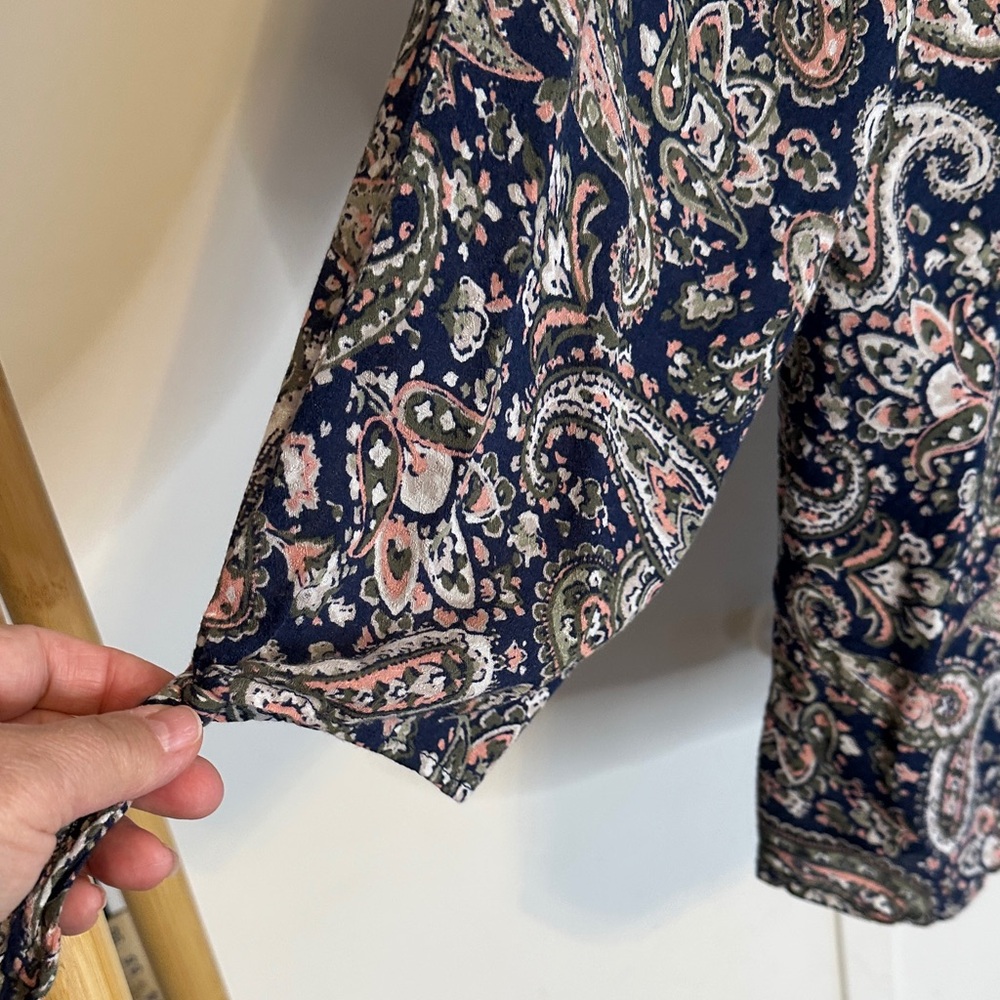 Westport‎ Navy and Pink Paisley Blouse - Picture 7 of 13